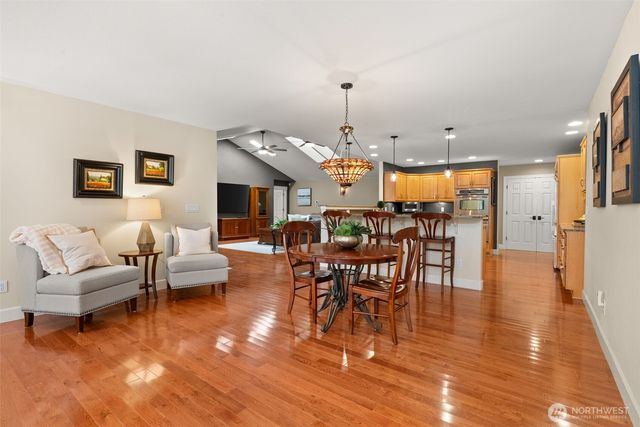 3301 Gravelly Beach Loop NW, Olympia, WA 98502