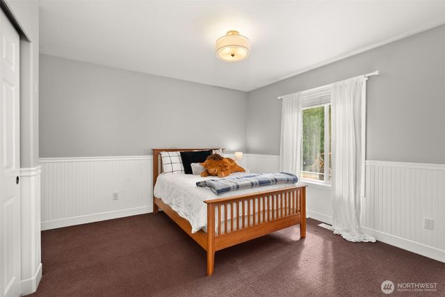 3301 Gravelly Beach Loop NW, Olympia, WA 98502