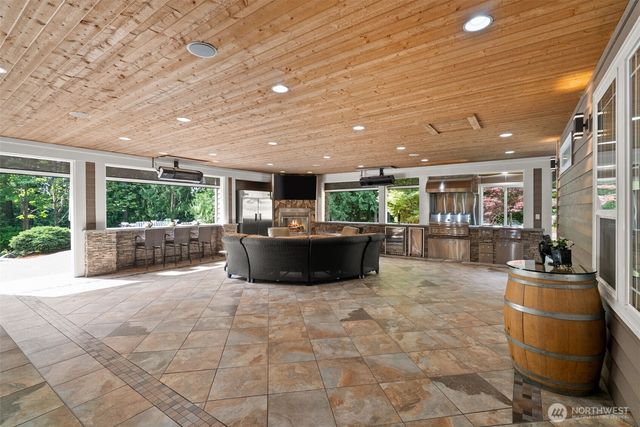 3301 Gravelly Beach Loop NW, Olympia, WA 98502