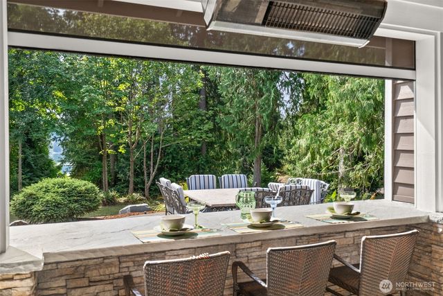 3301 Gravelly Beach Loop NW, Olympia, WA 98502