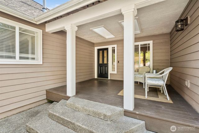 3301 Gravelly Beach Loop NW, Olympia, WA 98502