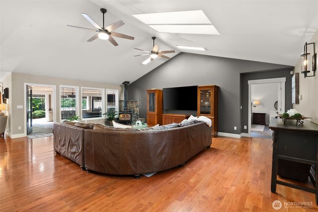3301 Gravelly Beach Loop NW, Olympia, WA 98502