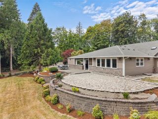 3301 Gravelly Beach Loop NW, Olympia, WA 98502