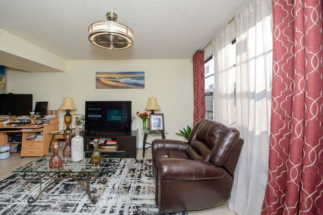 3515 Village Boulevard 304, West Palm Beach, FL 33409