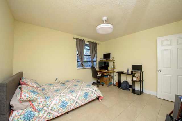 3515 Village Boulevard 304, West Palm Beach, FL 33409