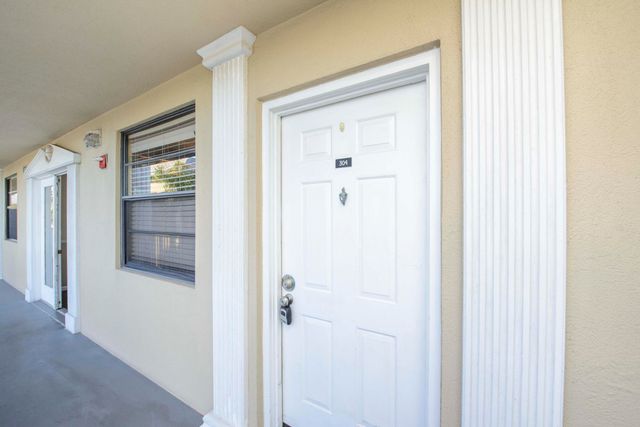 3515 Village Boulevard 304, West Palm Beach, FL 33409