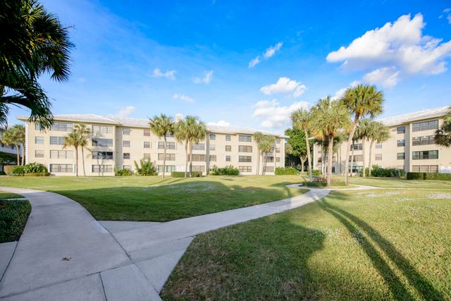 3515 Village Boulevard 304, West Palm Beach, FL 33409