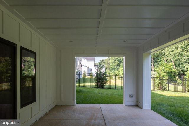 12318 WOODY LN, North Potomac, MD 20878