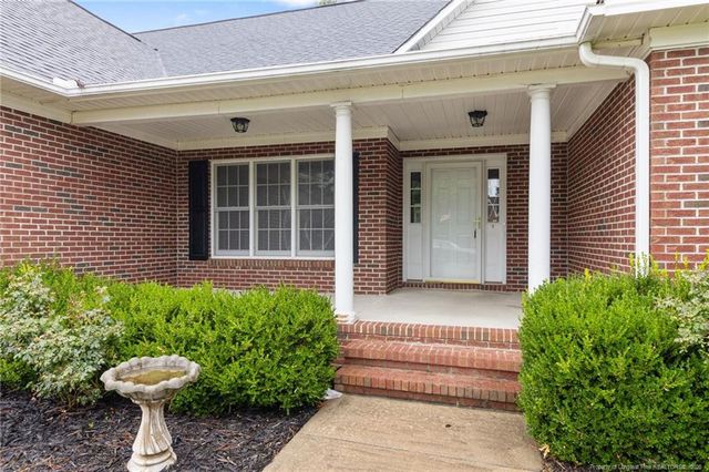 757 Stone Cross Drive, Spring Lake, NC 28390