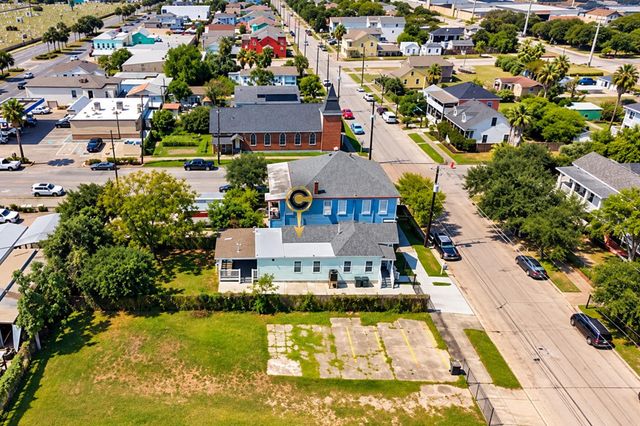 3823 Sealy Street, Galveston, TX 77550