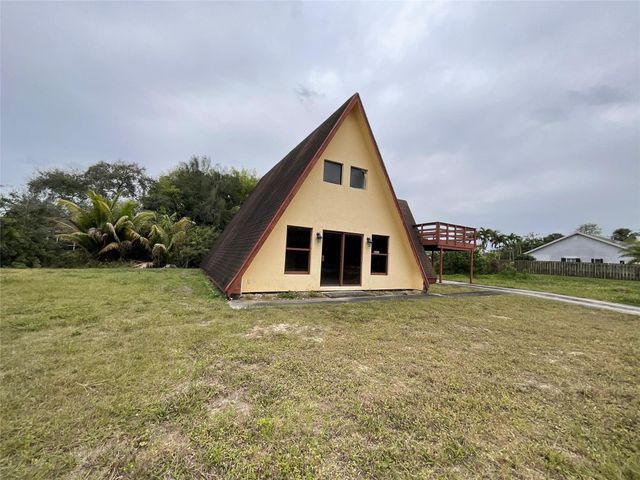 6650 Riggers Road, Lake Worth, FL 33462