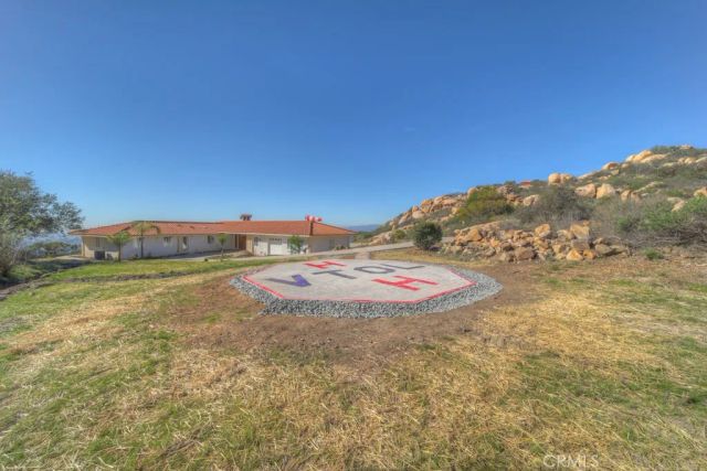 1991 Via Ladera, Fallbrook, CA 92028