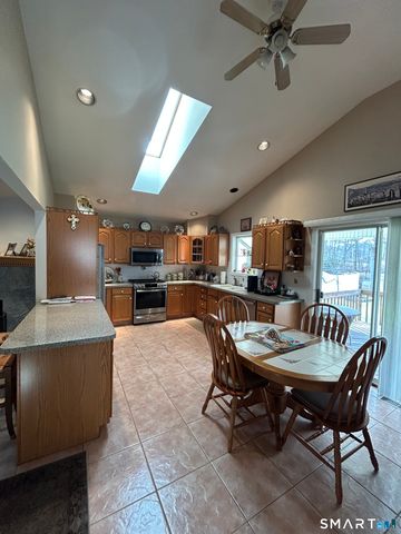 720 Circular Avenue, Hamden, CT 06514