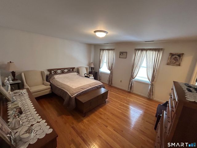 720 Circular Avenue, Hamden, CT 06514