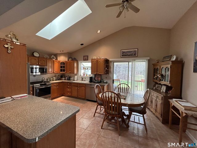 720 Circular Avenue, Hamden, CT 06514