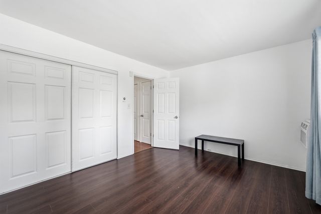 4439 Arbor Circle 1, Downers Grove, IL 60515