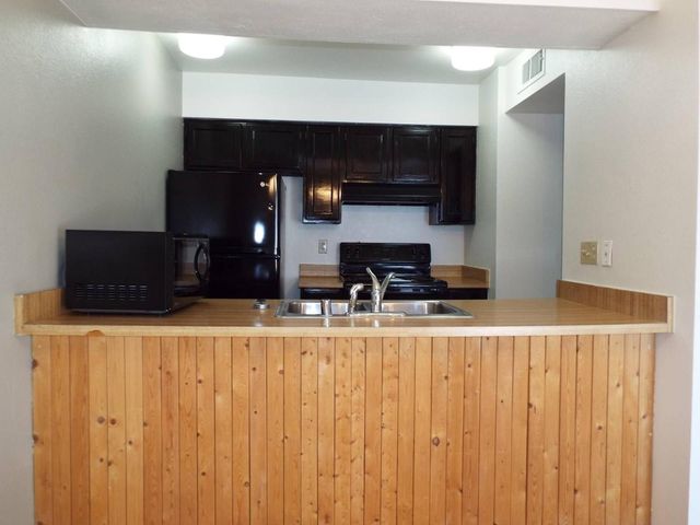 1688 W Village Way, Tempe, AZ 85282