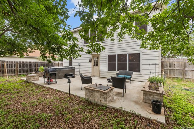 8119 Ellerston, Selma, TX 78154