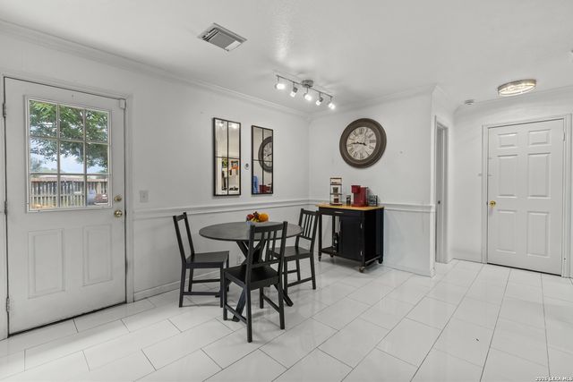 8119 Ellerston, Selma, TX 78154