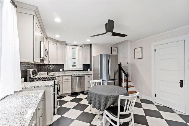 97 Allerton St, Plymouth, MA 02360