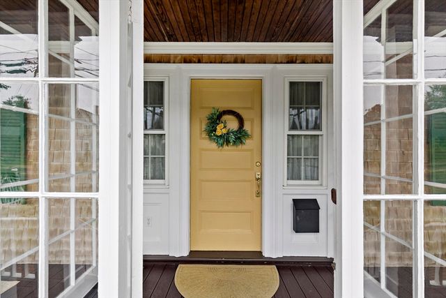 97 Allerton St, Plymouth, MA 02360