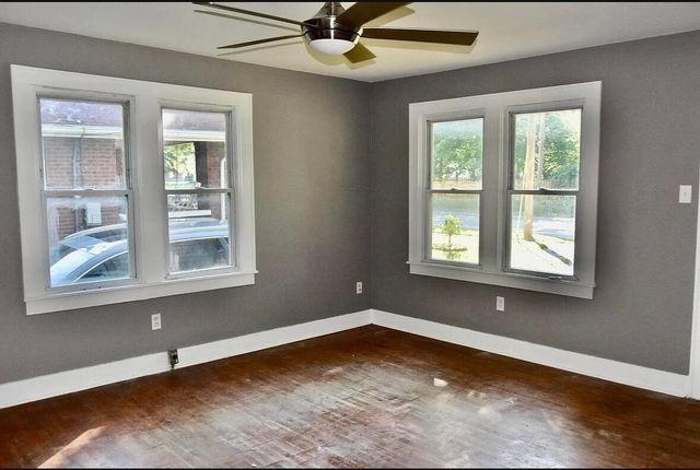 1503 PARIS RD, Columbia, MO 65201