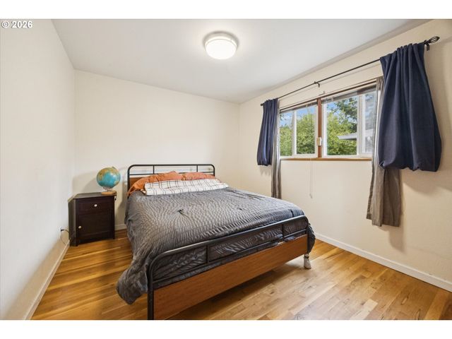 7568 N GILBERT Ave, Portland, OR 97203