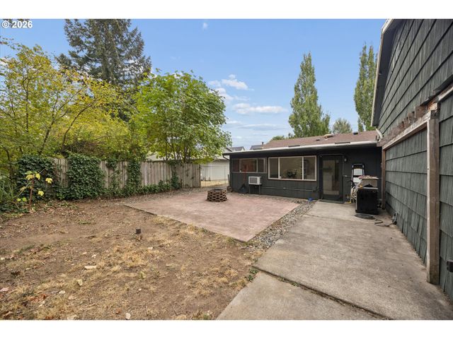 7568 N GILBERT Ave, Portland, OR 97203