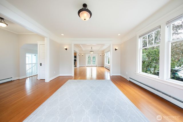 703 18th Avenue S, Seattle, WA 98144