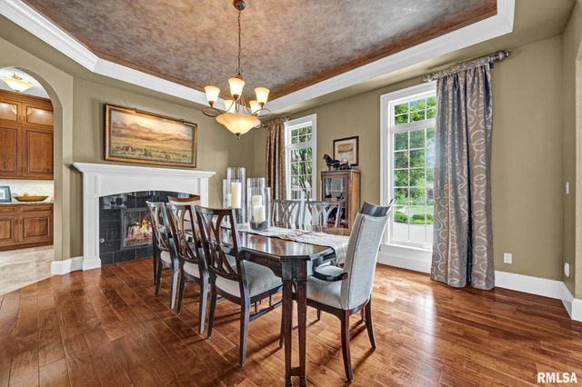 12925 N Woodland Ridge Drive, Dunlap, IL 61525