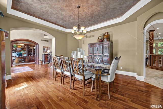 12925 N Woodland Ridge Drive, Dunlap, IL 61525