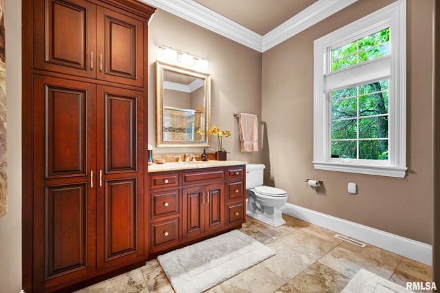 12925 N Woodland Ridge Drive, Dunlap, IL 61525