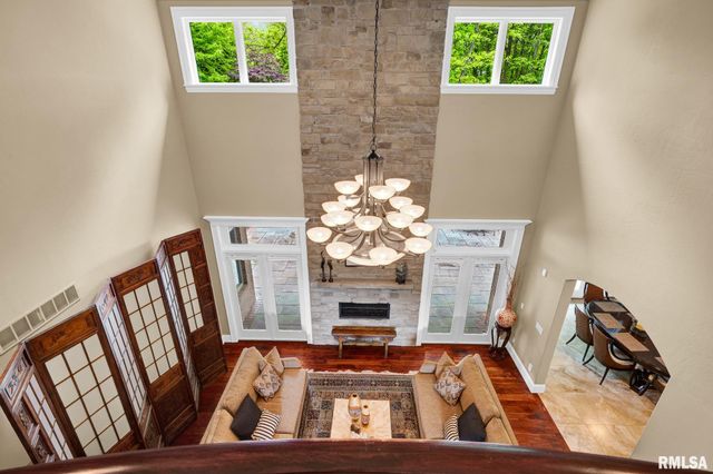 12925 N Woodland Ridge Drive, Dunlap, IL 61525