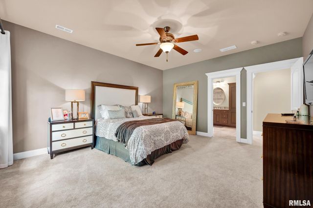 12925 N Woodland Ridge Drive, Dunlap, IL 61525