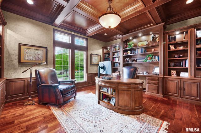 12925 N Woodland Ridge Drive, Dunlap, IL 61525