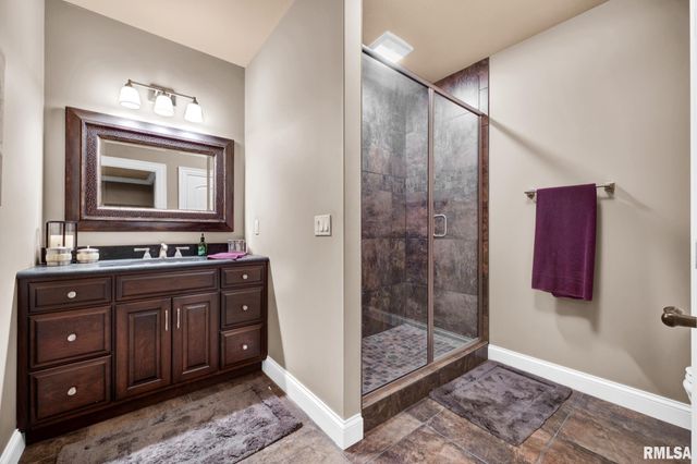 12925 N Woodland Ridge Drive, Dunlap, IL 61525