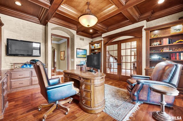12925 N Woodland Ridge Drive, Dunlap, IL 61525