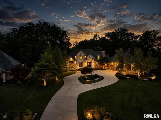 12925 N Woodland Ridge Drive, Dunlap, IL 61525