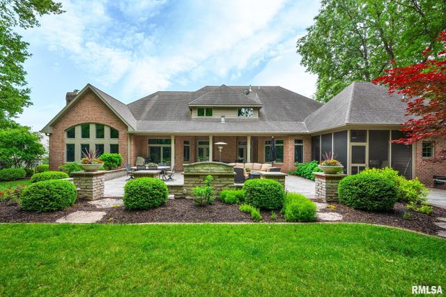 12925 N Woodland Ridge Drive, Dunlap, IL 61525