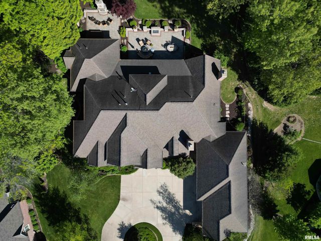 12925 N Woodland Ridge Drive, Dunlap, IL 61525