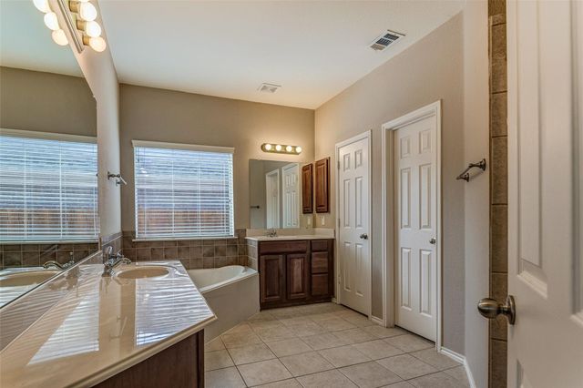5620 Sky Ridge Drive, Frisco, TX 75035