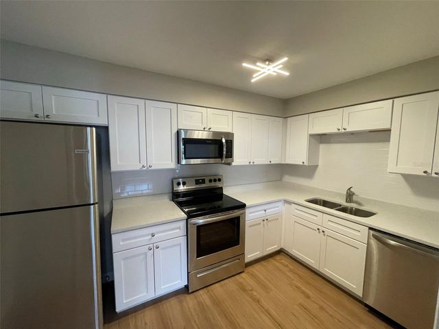 511 DUCHESS COURT 4, Lakeland, FL 33803