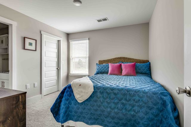 1061 Wells Way, Spring Hill, TN 37174