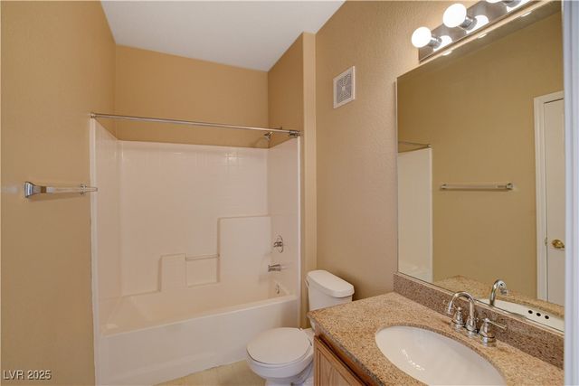 9975 Peace Way 2025, Las Vegas, NV 89147