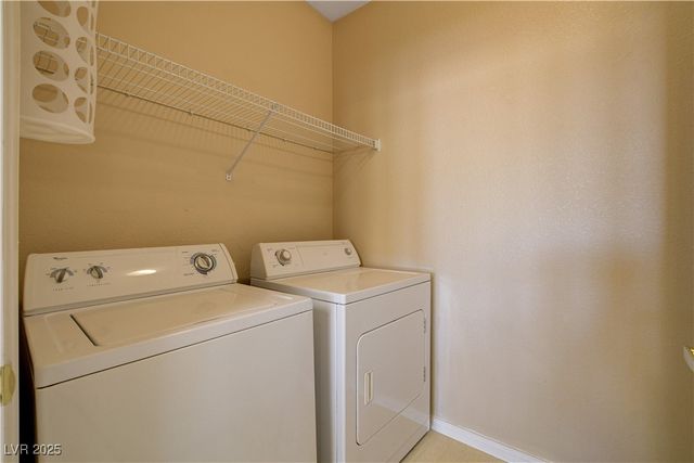 9975 Peace Way 2025, Las Vegas, NV 89147