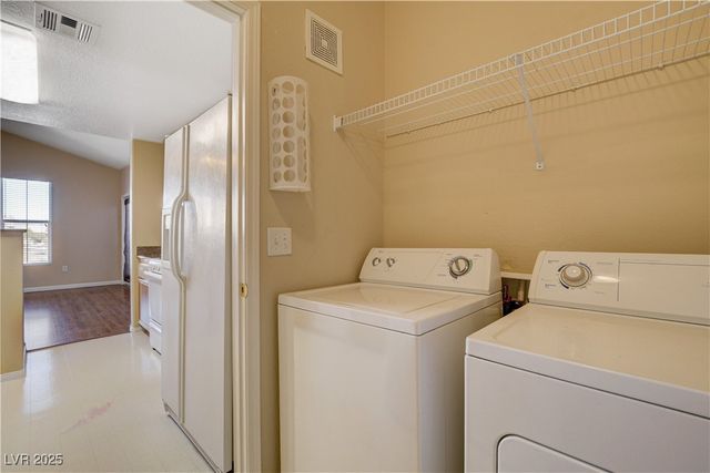 9975 Peace Way 2025, Las Vegas, NV 89147