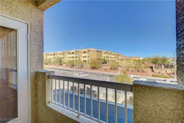 9975 Peace Way 2025, Las Vegas, NV 89147