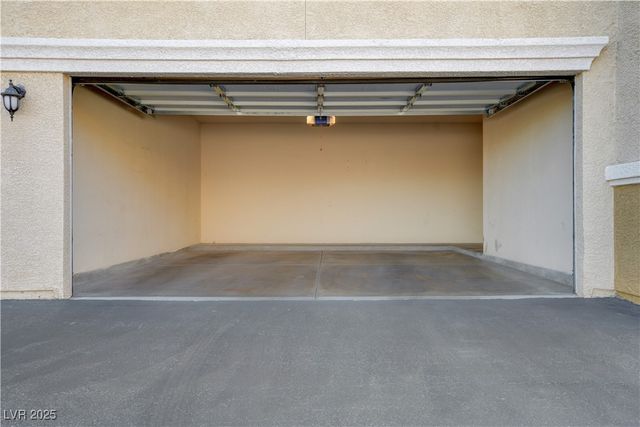 9975 Peace Way 2025, Las Vegas, NV 89147