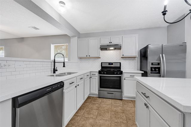 7715 Sagemark Ridge Drive, Cypress, TX 77433