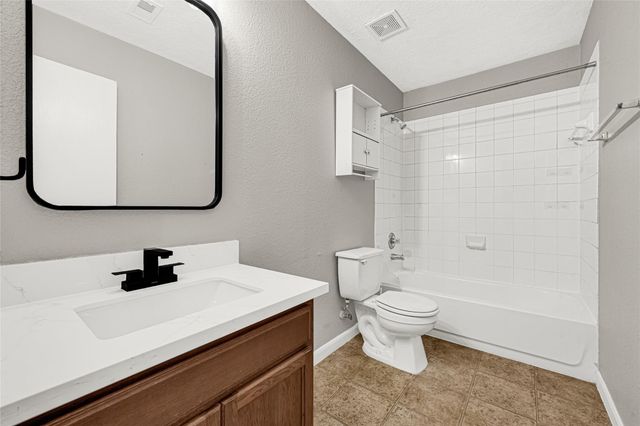 7715 Sagemark Ridge Drive, Cypress, TX 77433